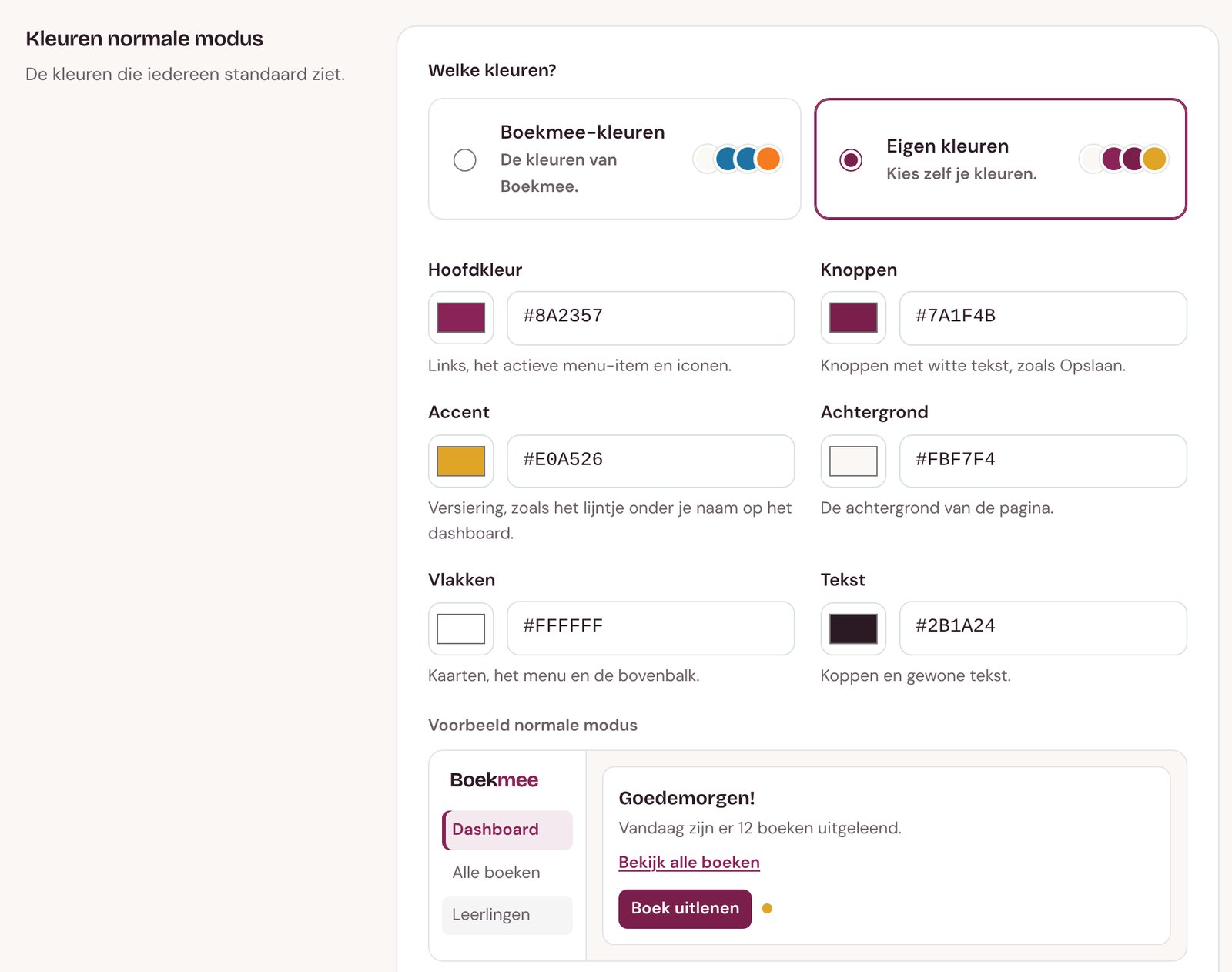 De pagina Huisstijl met de keuze tussen Boekmee-kleuren en eigen kleuren, de kleurvelden en een voorbeeld.